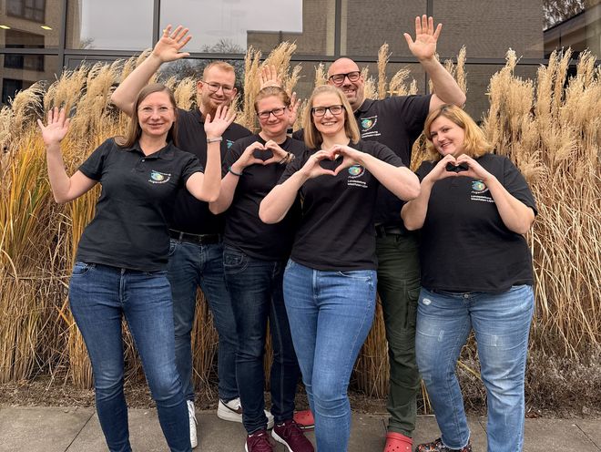 Gruppenfoto der Landesleitung mit Landesreferentin Nadine Reuter