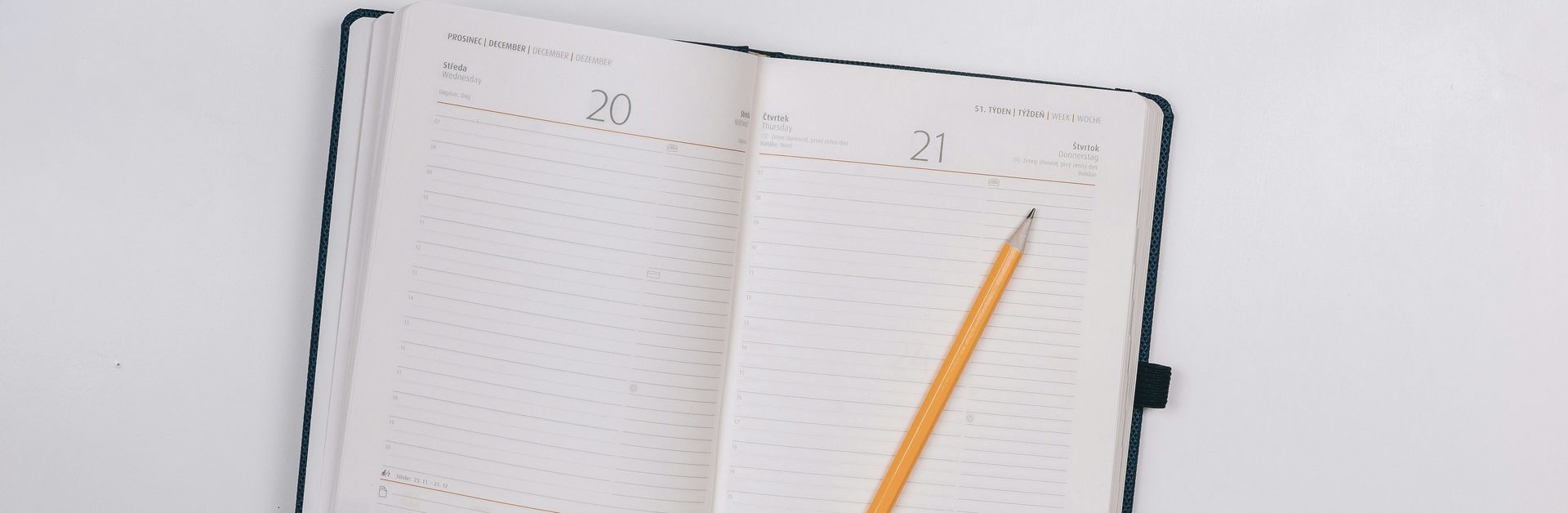 Ein aufgeschlagener Kalender